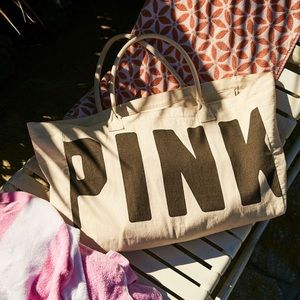 VICTORIA'S SECRET
Oversized Canvas Tote Bag